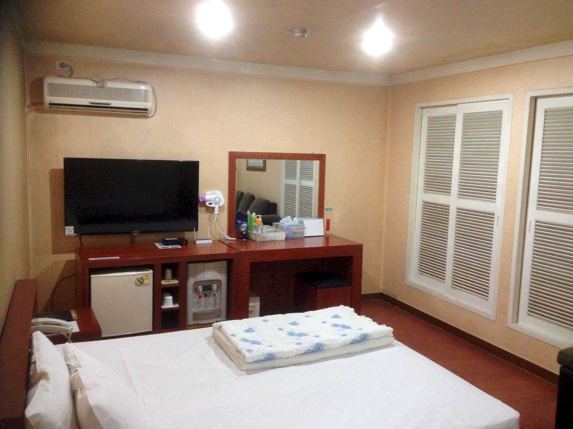 Daegu Goodstay Herotel Экстерьер фото