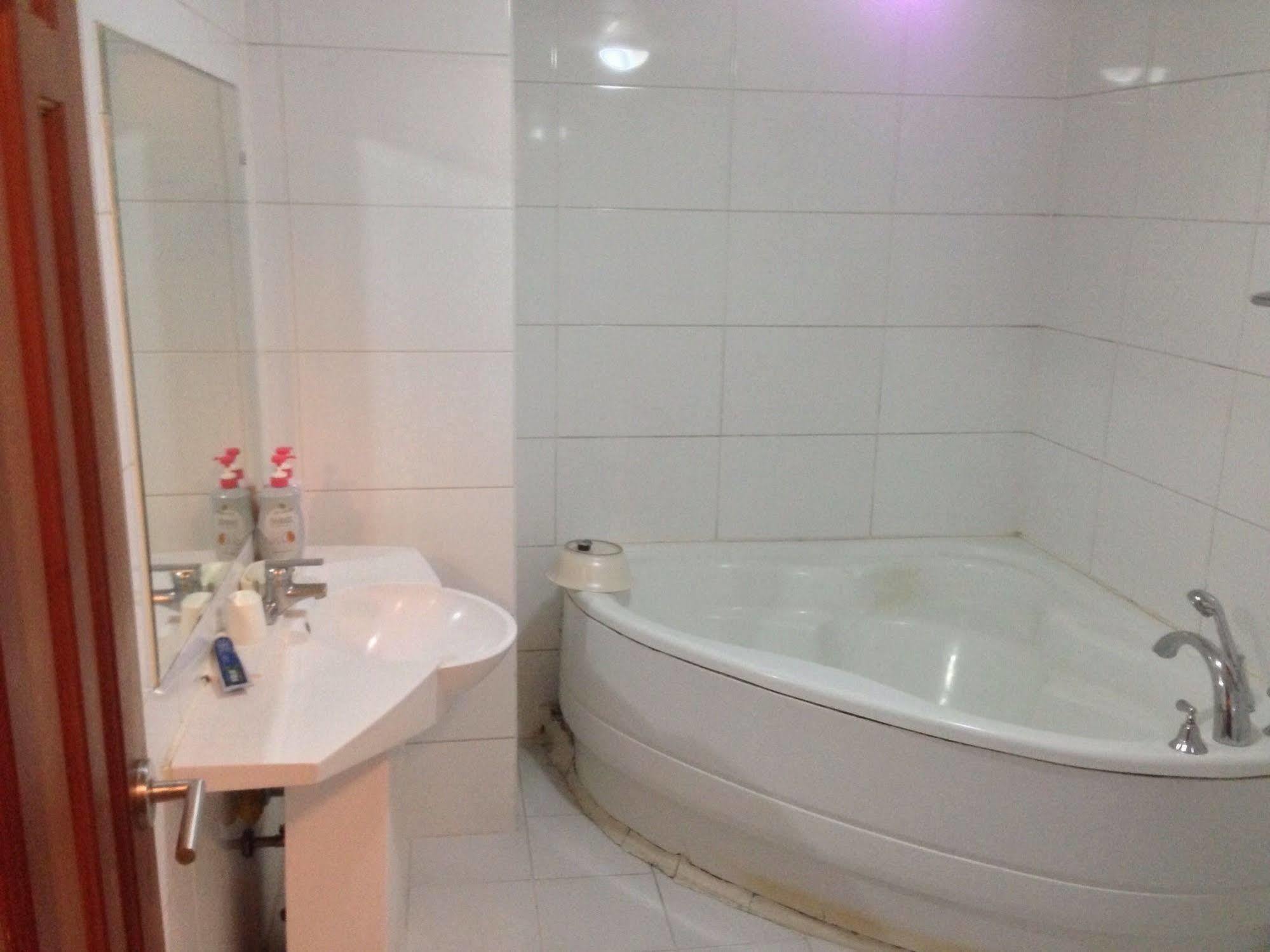 Daegu Goodstay Herotel Экстерьер фото